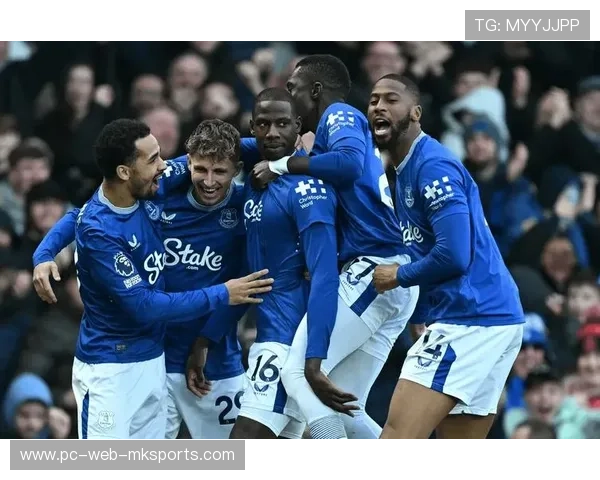 曼城终场前绝杀，英超惊心动魄夜晚