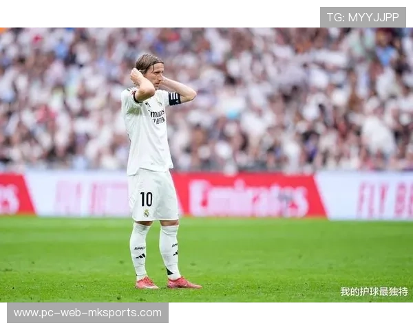 姆巴佩禁区推进中节奏控制极佳