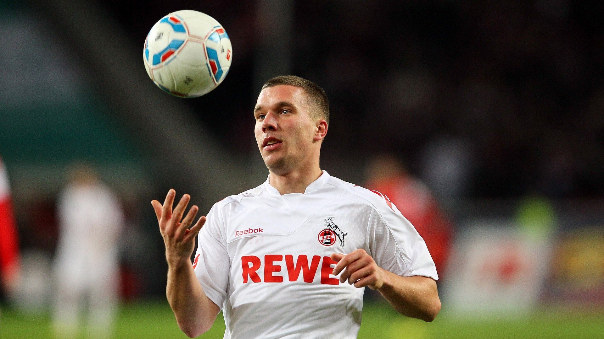 波兰蝶泳名将赫梅列夫斯基稳健出击，波兰蝶泳名将赫梅列夫斯基稳健出击